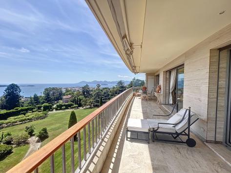 Cannes, Provence-Alpes-Côte d'Azur - Appartamento 3.5 Stanze 140.00 m2 EUR 2'200'000.-