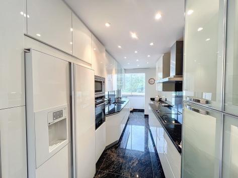 Cannes, Provence-Alpes-Côte d'Azur - Appartamento 3.5 Stanze 140.00 m2 EUR 2'200'000.-