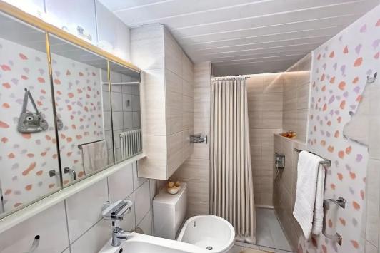 Fontenais, Jura - Maison plurifamiliale  2250.00 m2 CHF 990'000.-