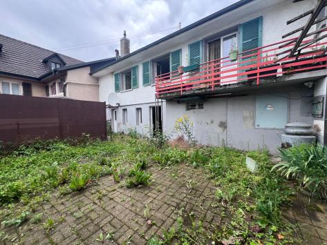 Alle, Jura - House 6.0 Rooms 300.00 m2 CHF 320'000.-
