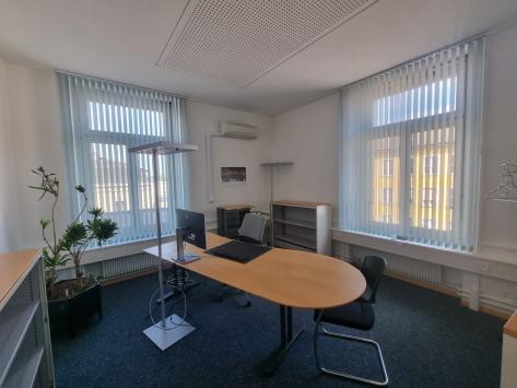 Porrentruy, Jura - Office 9.0 Rooms 207.00 m2 CHF 3'500.-
