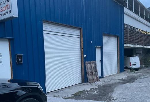 Sion, Valais - Dépôt 1.0 pièces 125.00 m2 CHF 1'350.- / mois