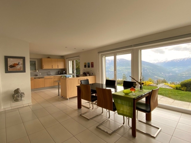 Arbaz, Valais - Chalet 6.0 Rooms 220.00 m2 CHF 1'399'000.-