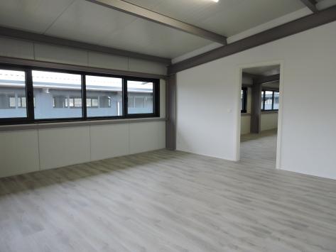 Bouveret, Vallese - Commercio 1.0 Stanze 83.00 m2 CHF 996.- / mese