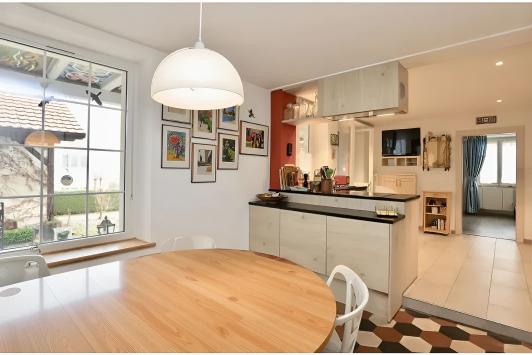 Vendlincourt, Giura - Villa 9.5 Stanze 205.00 m2 CHF 660'000.-