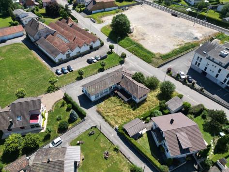 Alle, Jura - Commercial building 3.5 Rooms 255.00 m2 CHF 430'000.-