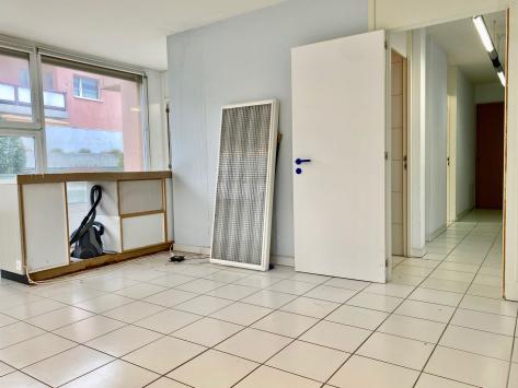 Chamoson, Valais - Bureau 3.5 pièces 82.00 m2 CHF 250'000.-