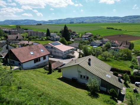 Fontenais, Giura - Casa 6.5 Stanze 180.00 m2 CHF 2'300.- / mese