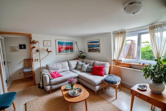 Fontenais, Giura - Casa 6.5 Stanze 180.00 m2 CHF 2'300.- / mese
