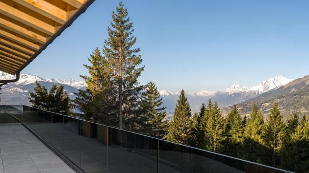 Crans-Montana, Valais - Chalet 5.5 pièces 369.78 m2 CHF 3'800'000.-