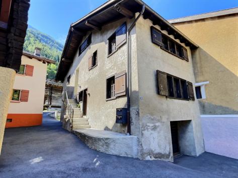Orsières, Valais - Maison villageoise 8.0 pièces 168.00 m2 CHF 450'000.-