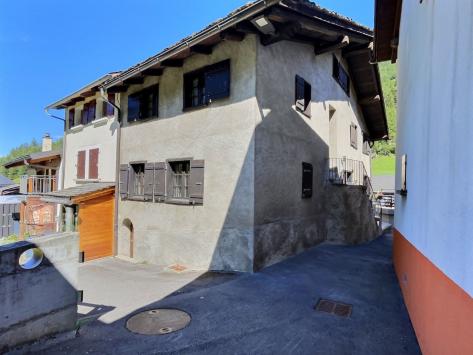 Orsières, Valais - Maison villageoise 8.0 pièces 168.00 m2 CHF 450'000.-