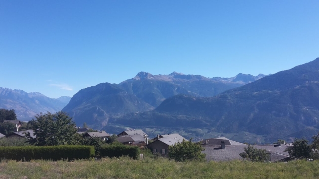 Lens, Valais - Chalet 3.0 pièces 92.00 m2 CHF 1'450.- / mois